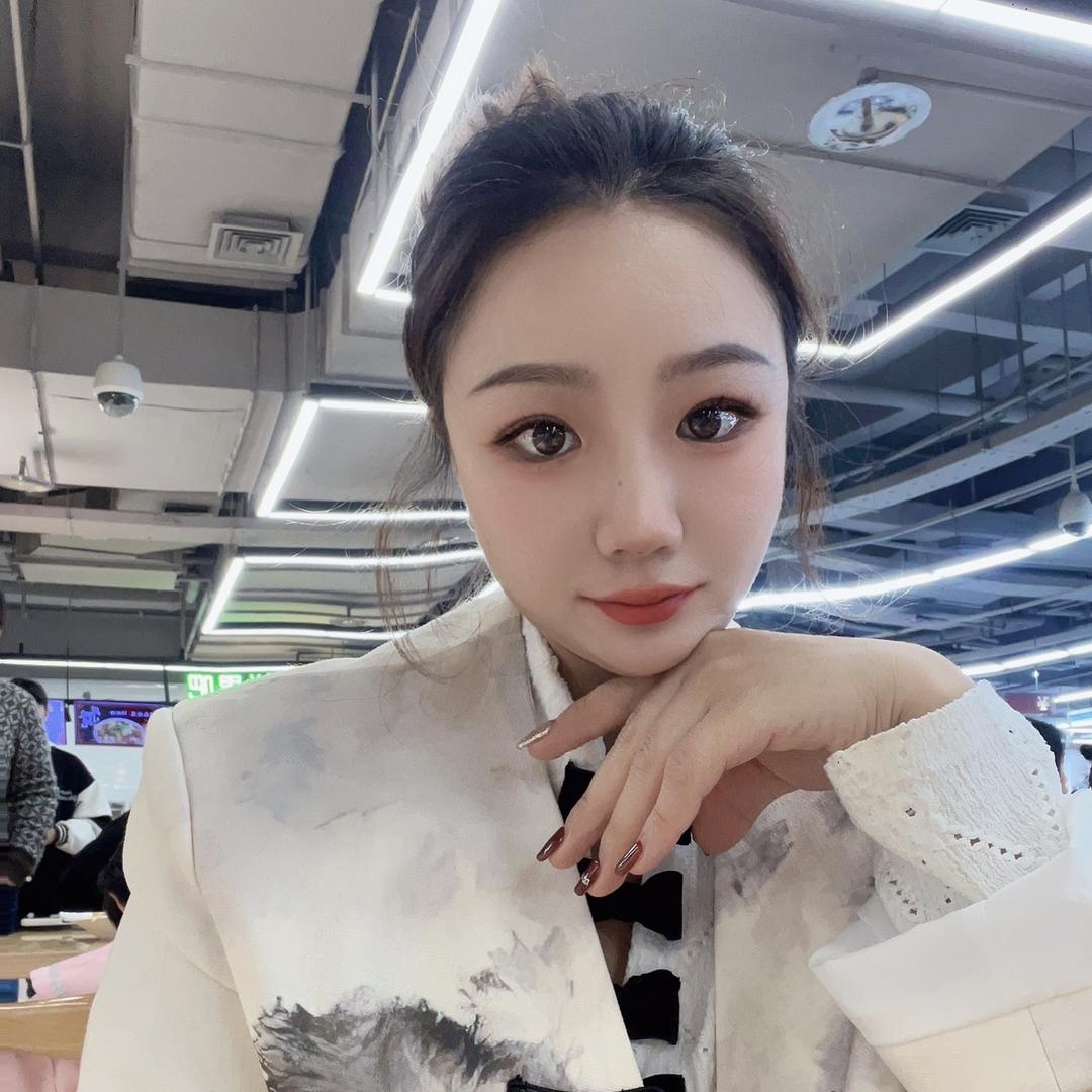 kk很忙 忙着开心