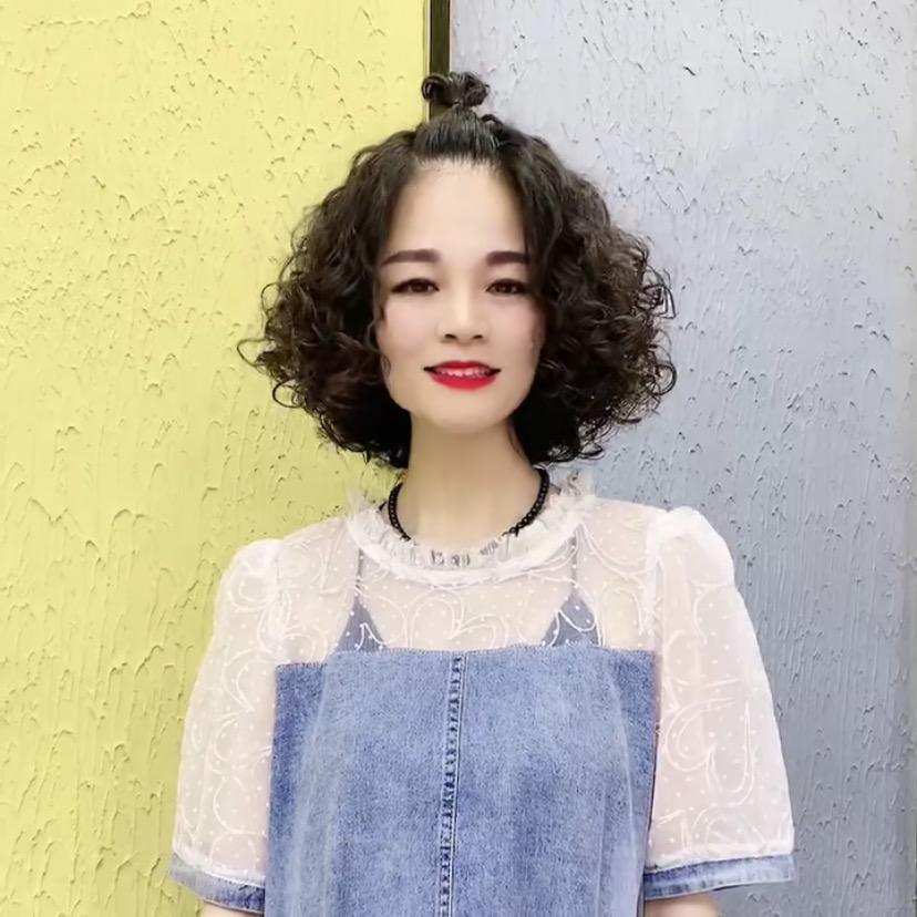 高大上服装店