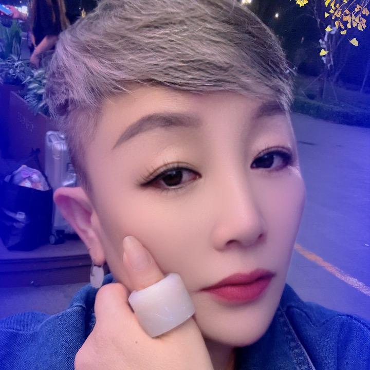 满眼🌟星陈🐲【军】