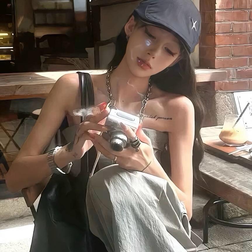 🧚🏻‍♀️