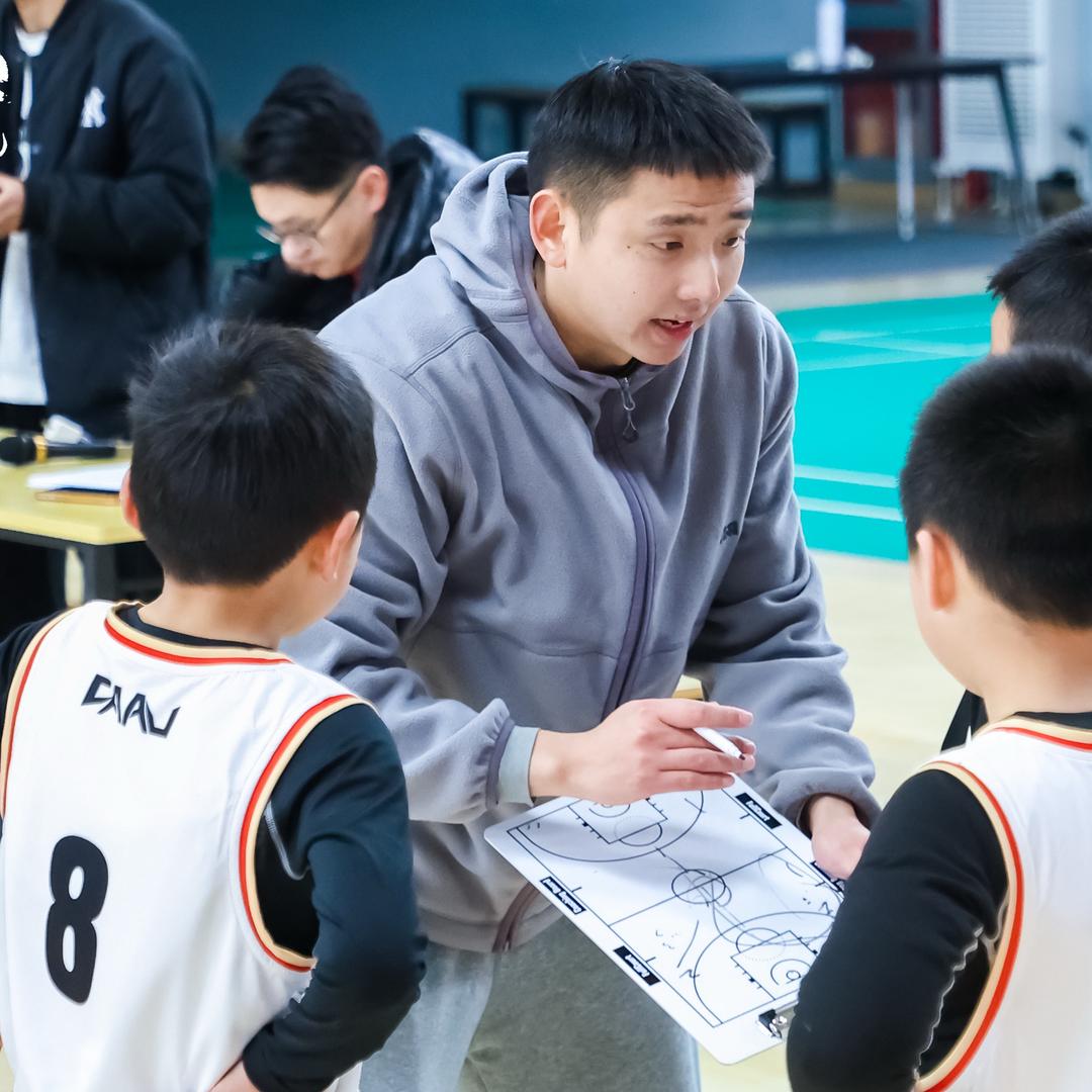 热动篮球🏀吴教练666