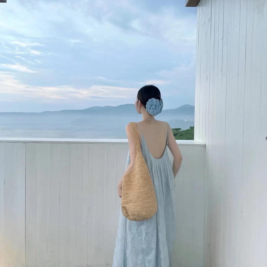 四月