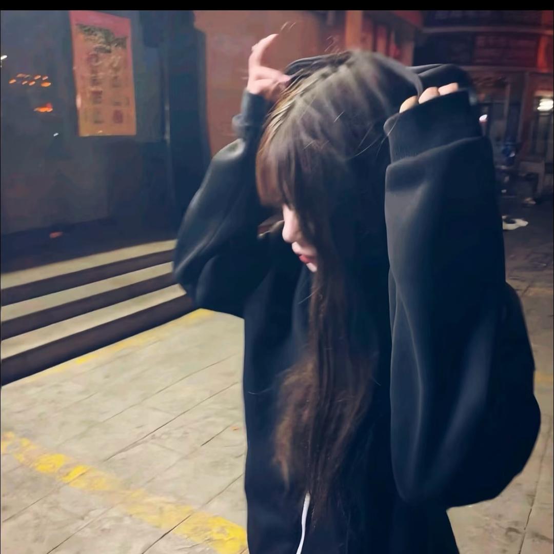 小困包🩵.