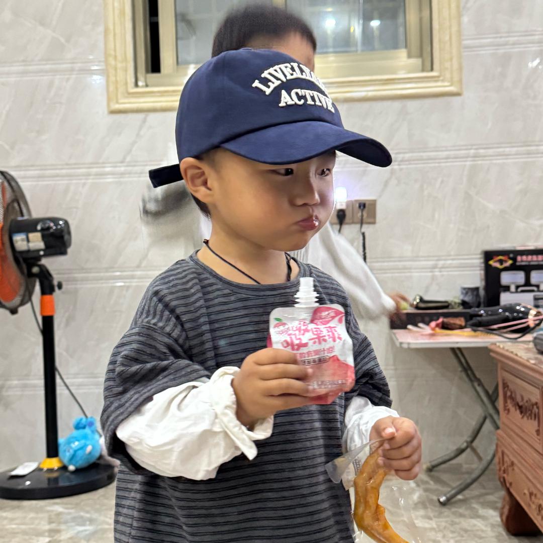 星期八ฅ՞••՞ฅ