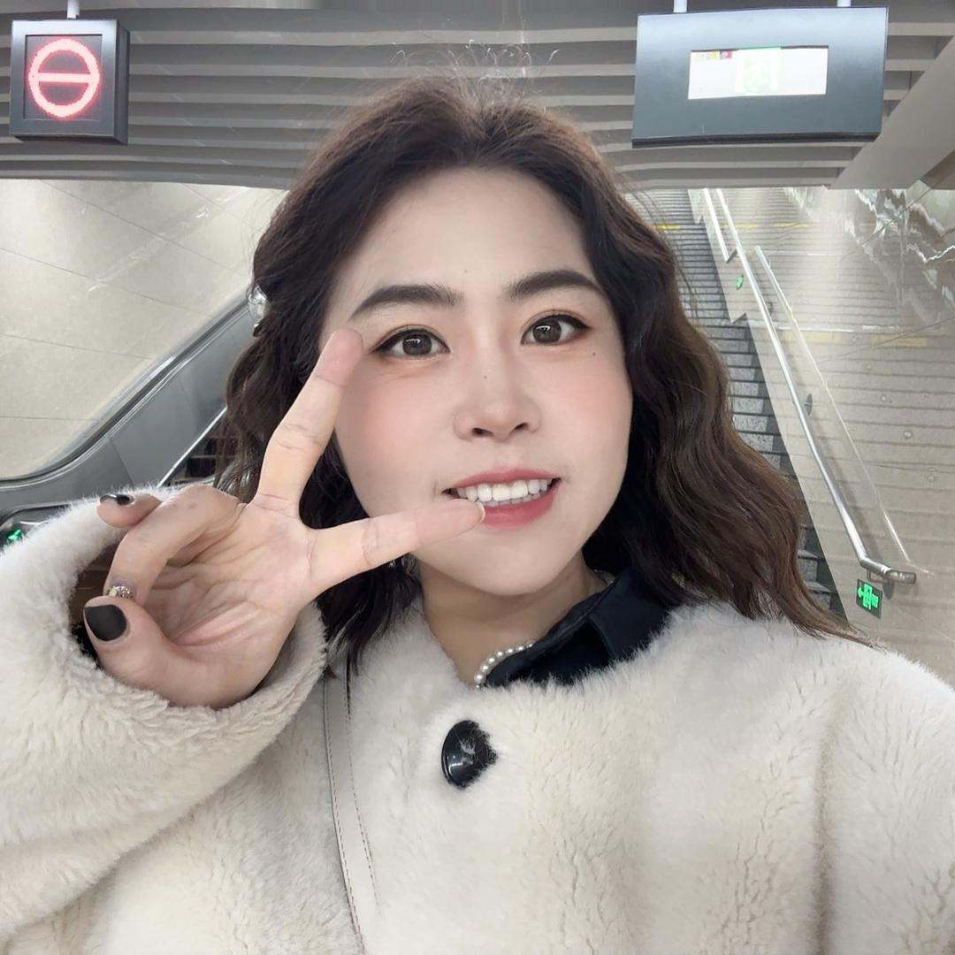 沈阳超会美睫设计的莹莹