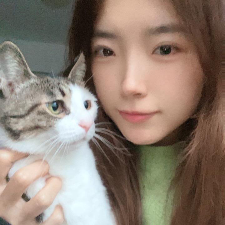 鹿紫吃吃