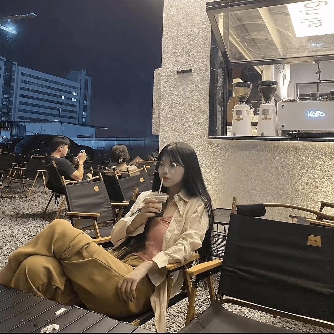 黄雨萱韩系服饰