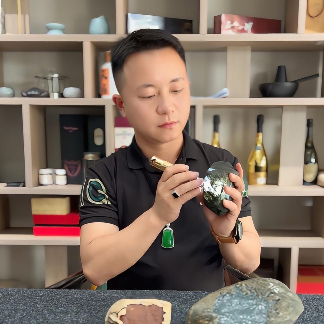 阿诚翡翠记