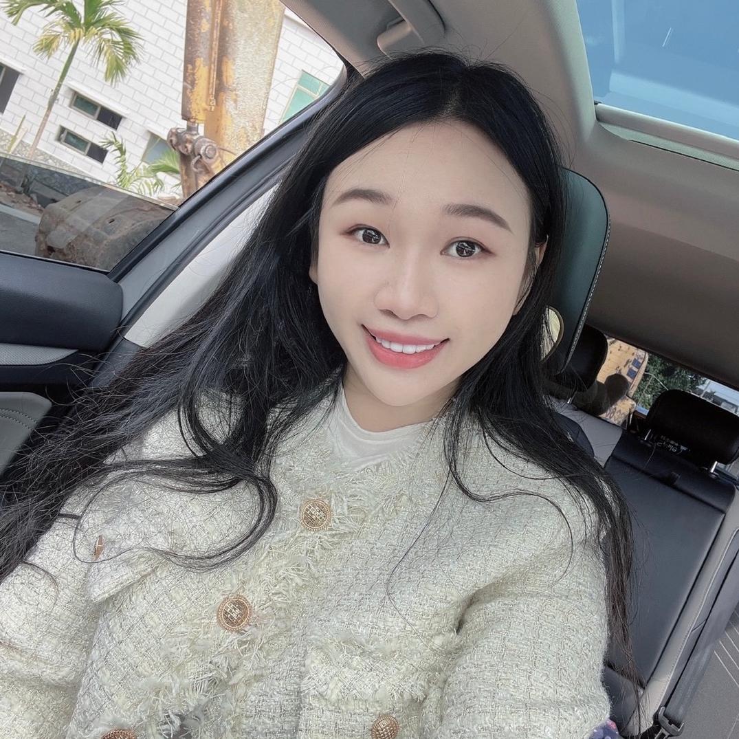 菡小卷-团购达人