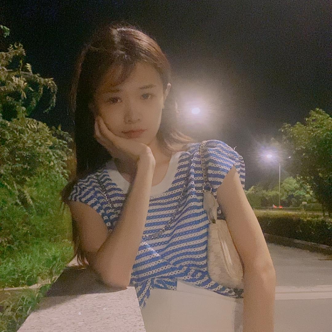 有¹点小糕冷°