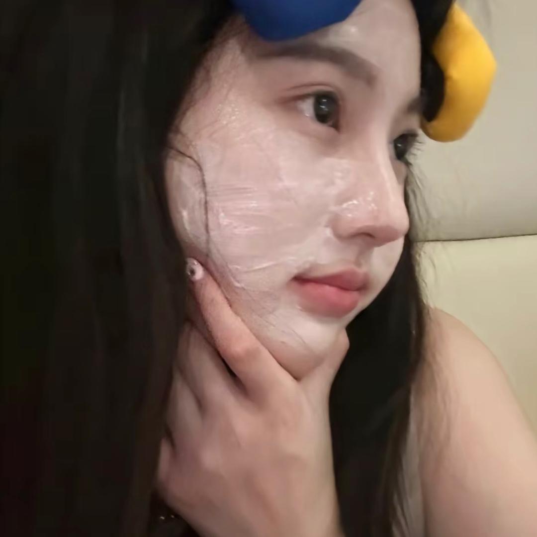 狒居