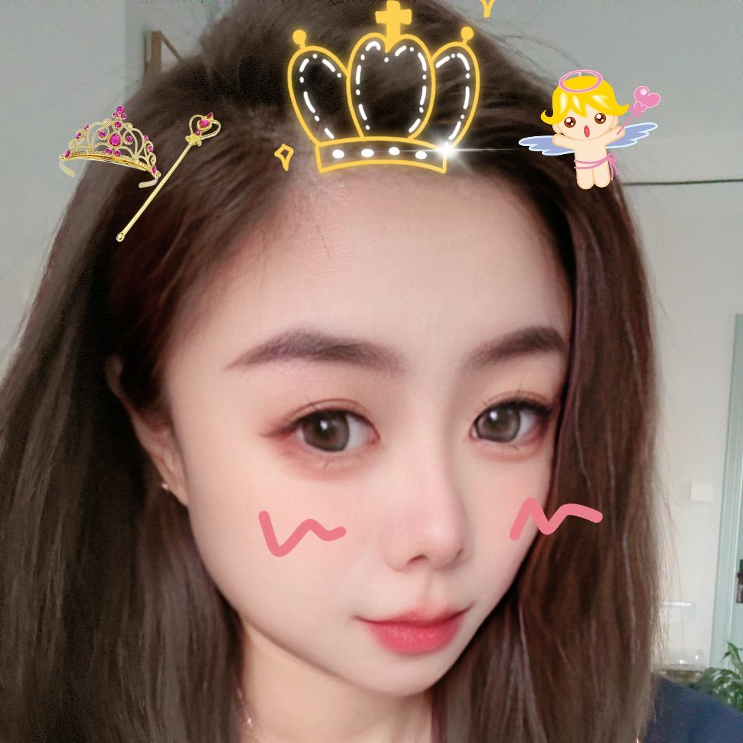 财神爷心尖上的琳琳呀!💋