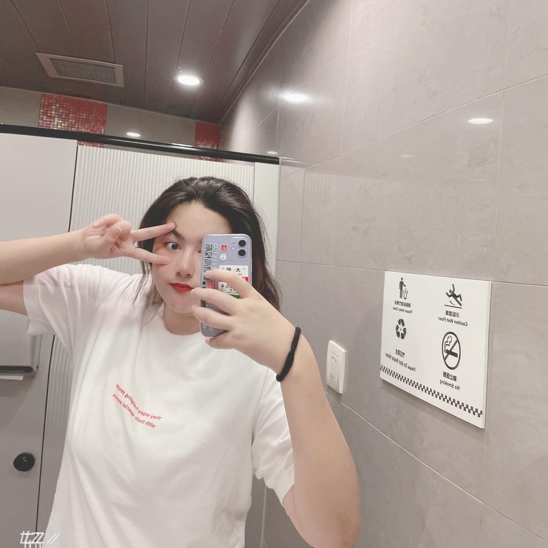 小胖胖👩悦悦（见过金钟仁和张艺兴）