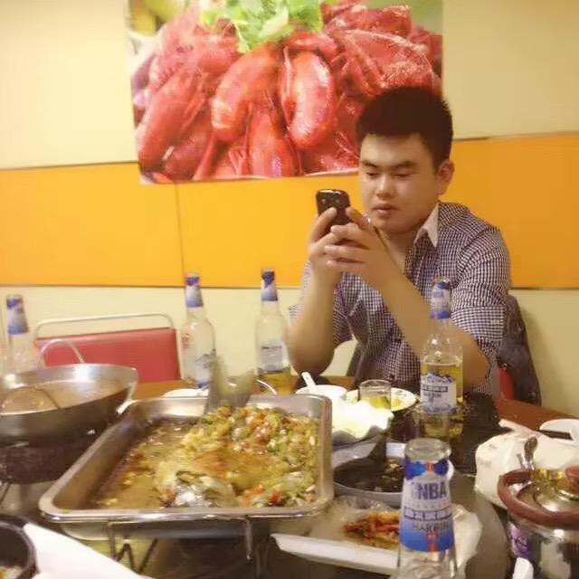 彭威