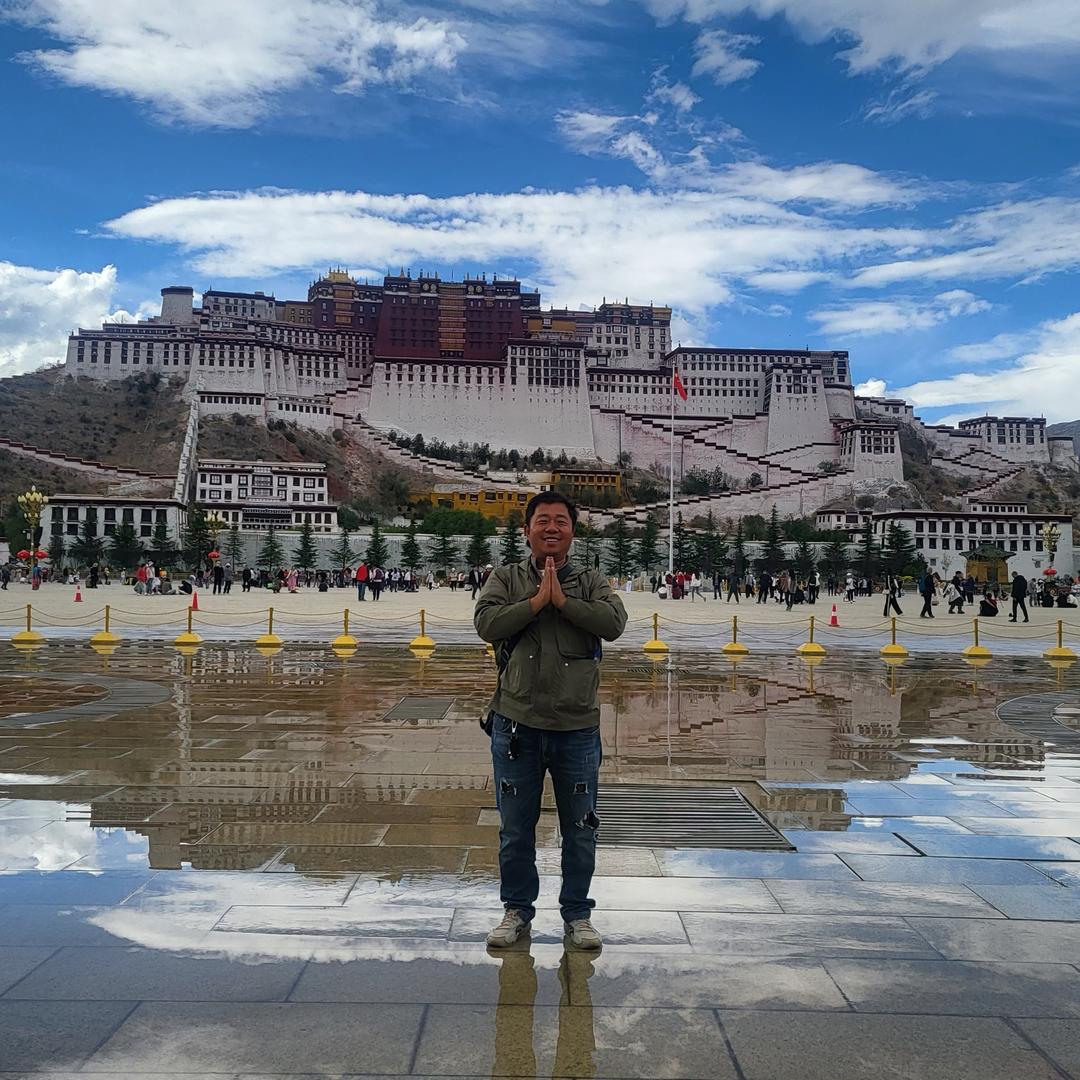 车轮上的龍