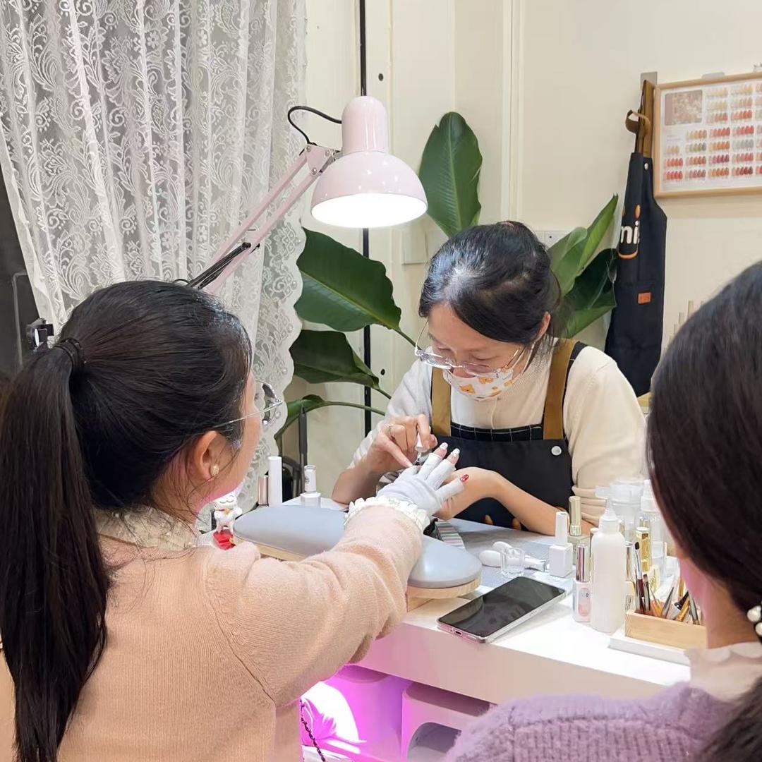 文昌攸米美甲美睫