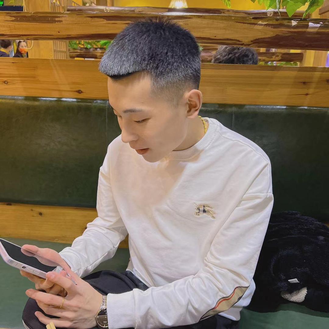 小牌牌a（Supreme）