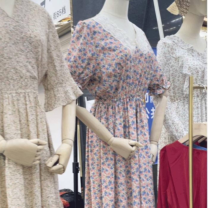 酱酱紫服装店
