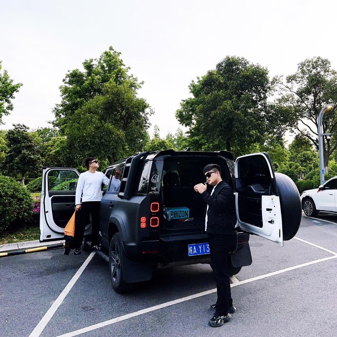 柏同学只会卖车。