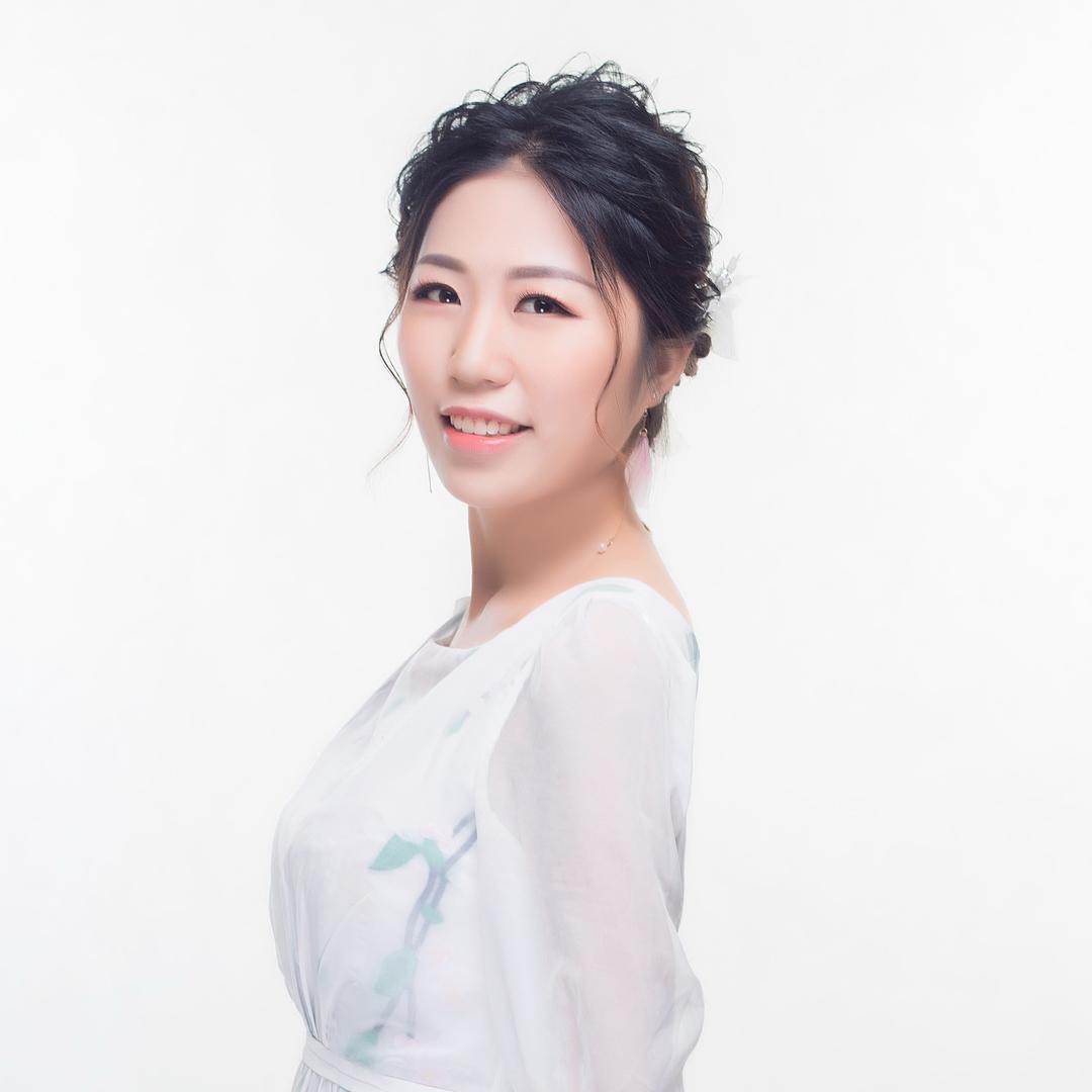 王芳-