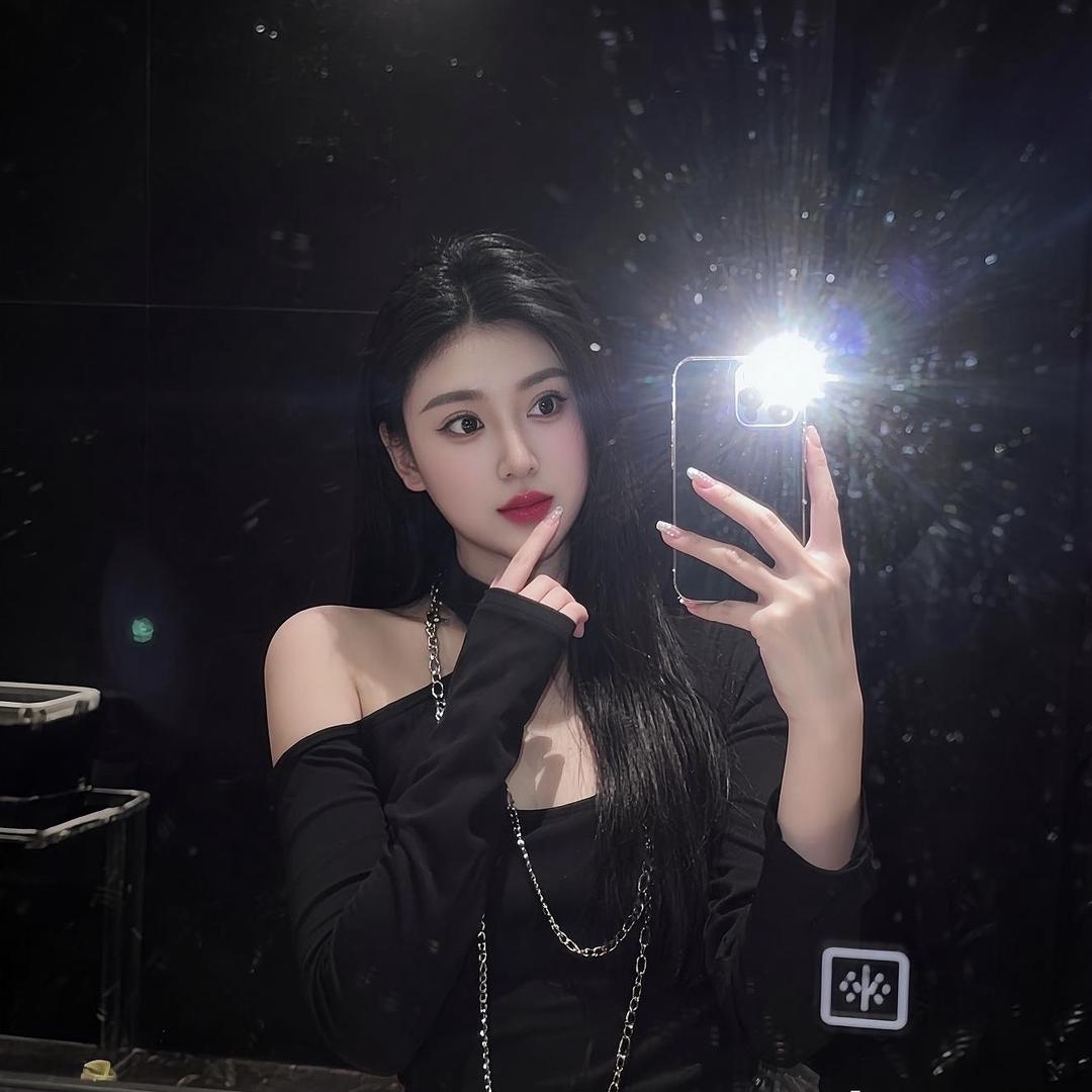 @小闹腾☁︎