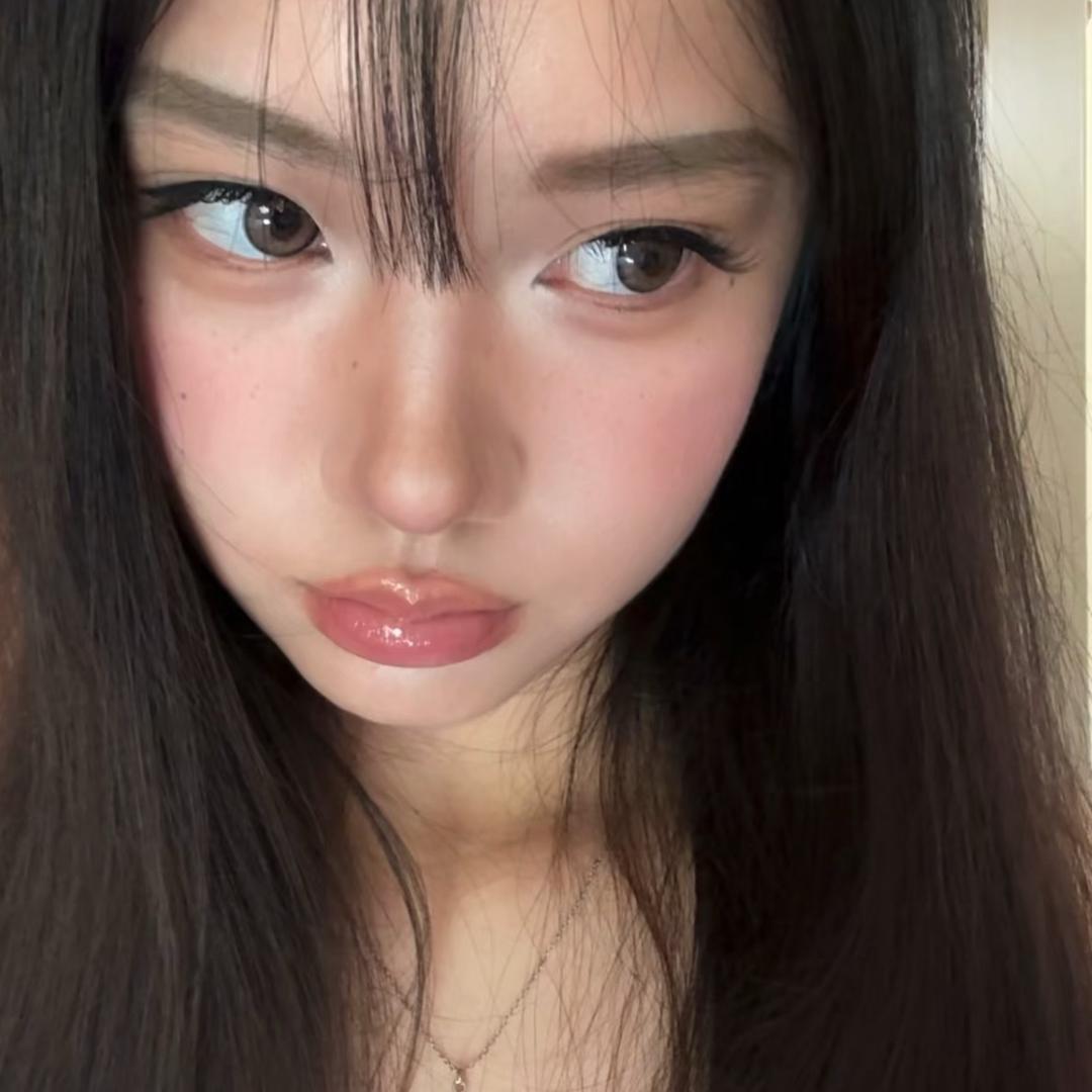 讨厌吃香菜的安安^