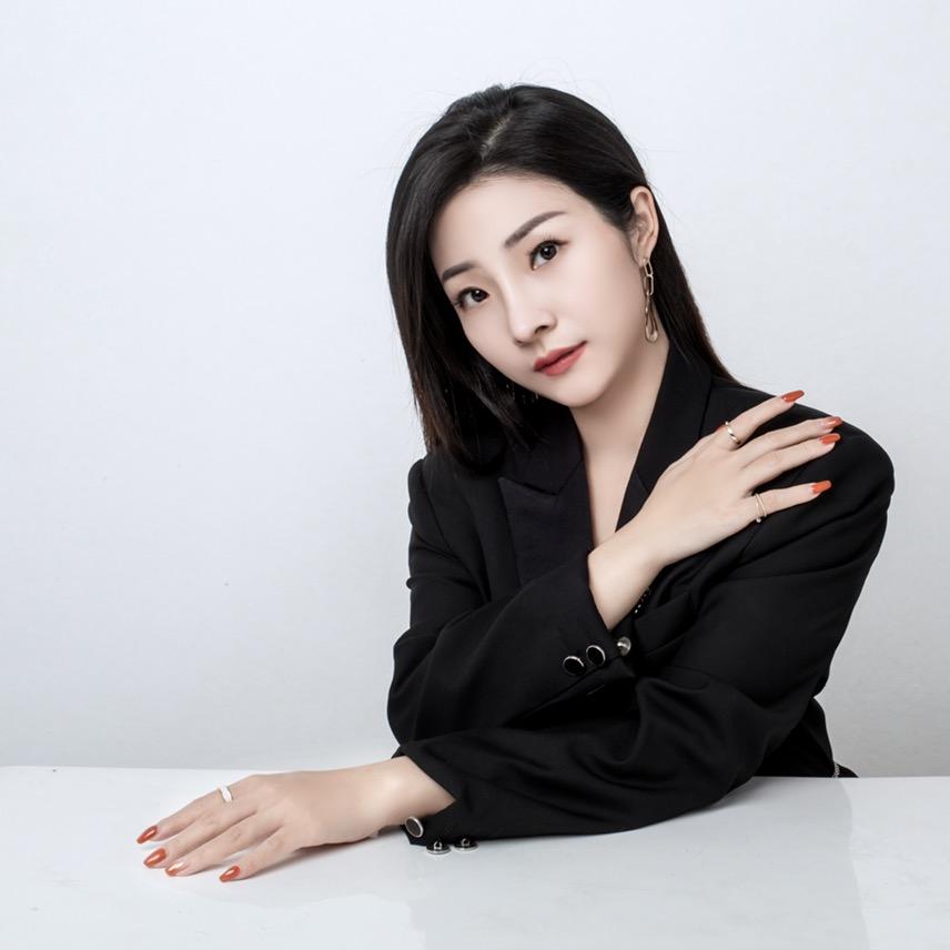 应山眉毛姑娘   天美形象管理