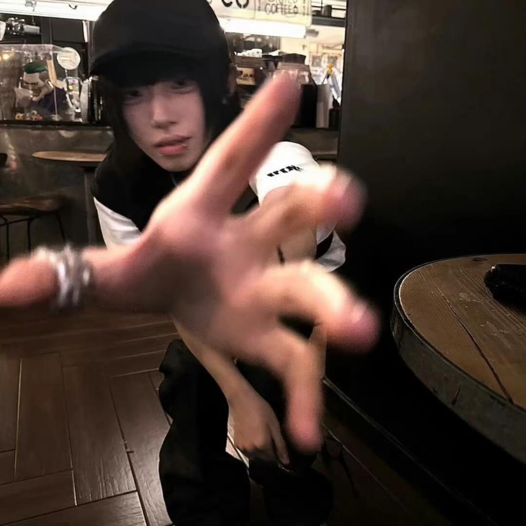 周京泽头像