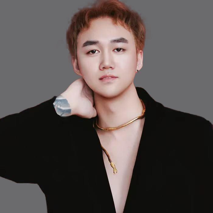 旭辰（专注男发设计）