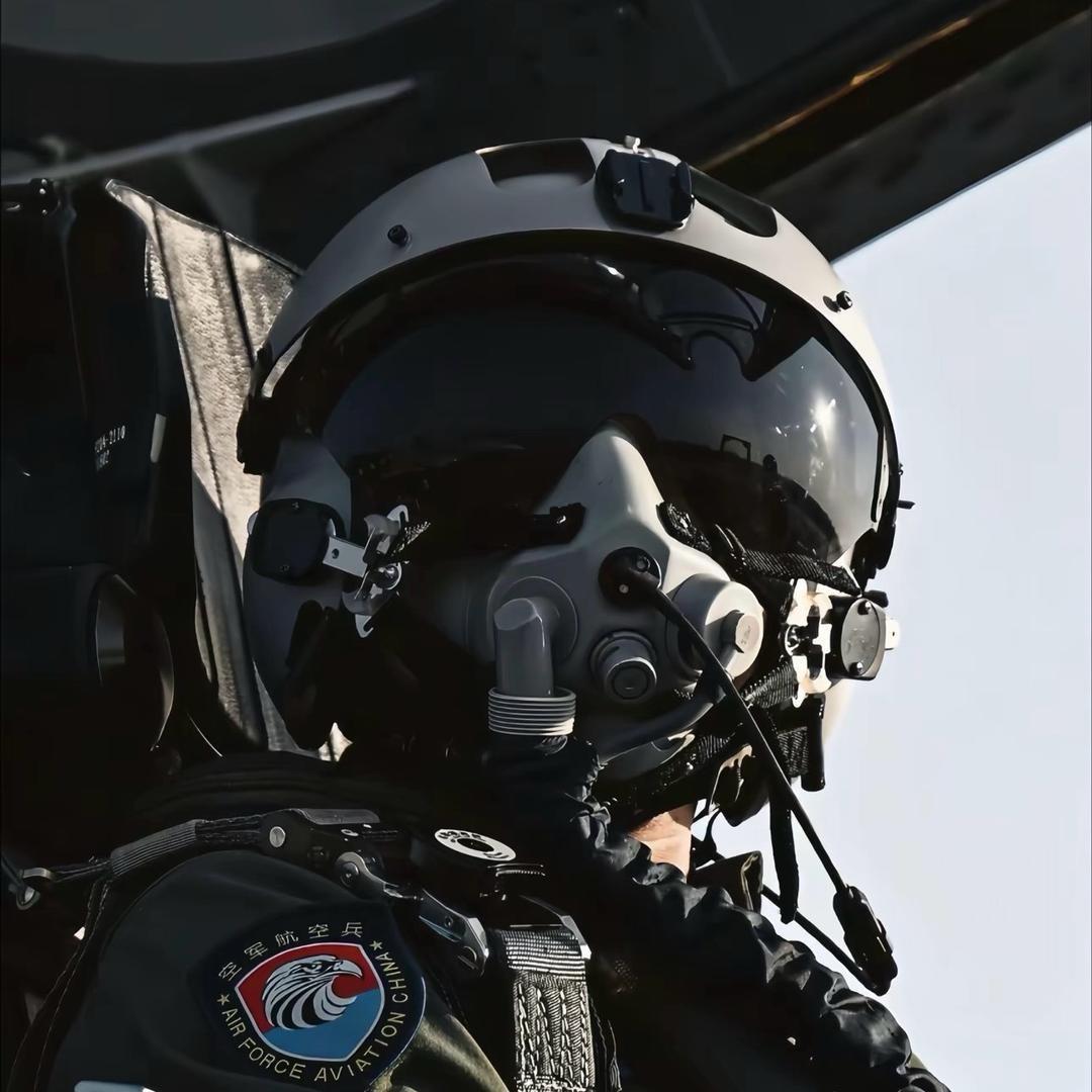 𝑱𝒂𝒚 𝑪𝒉𝒐𝒖