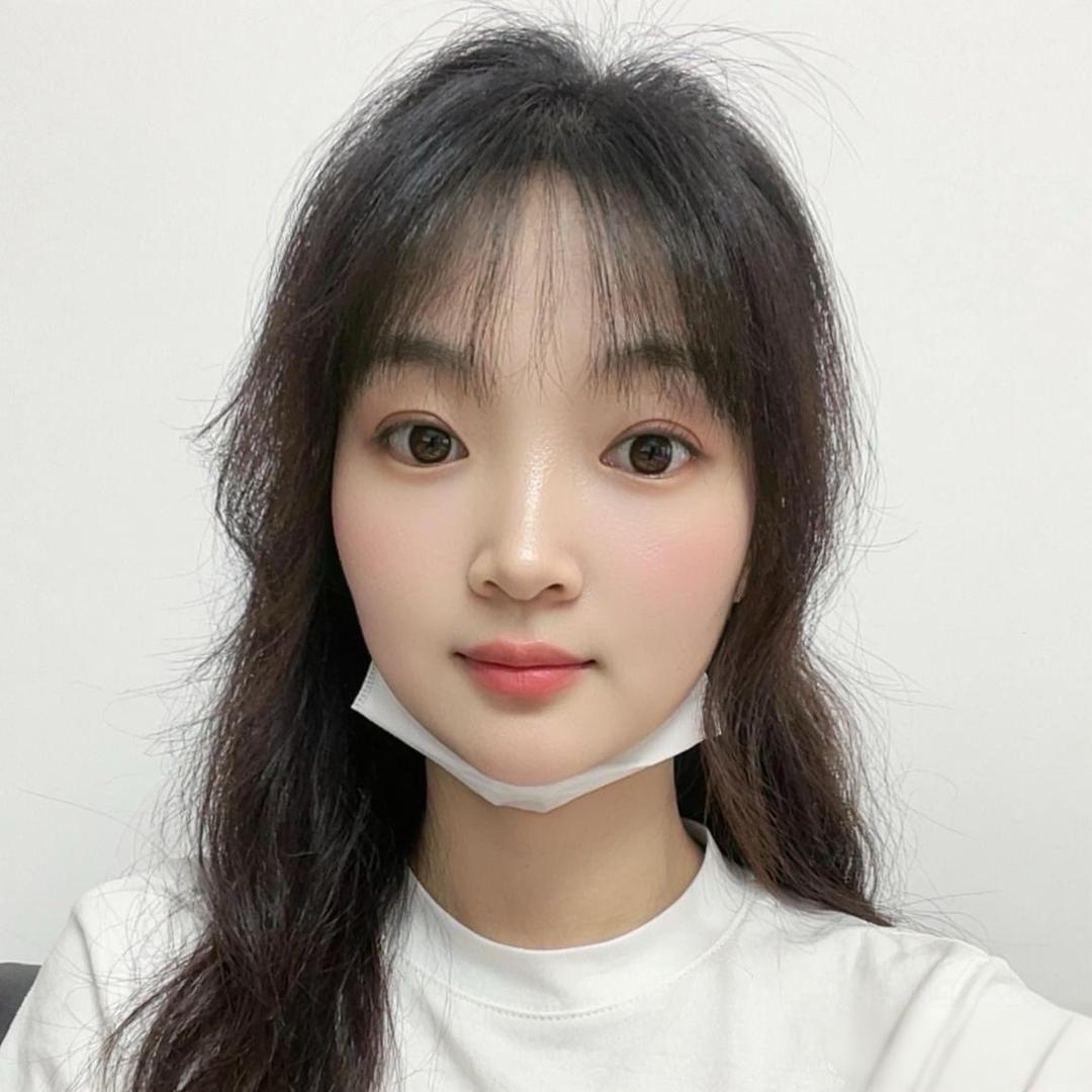 Lu颜颜
