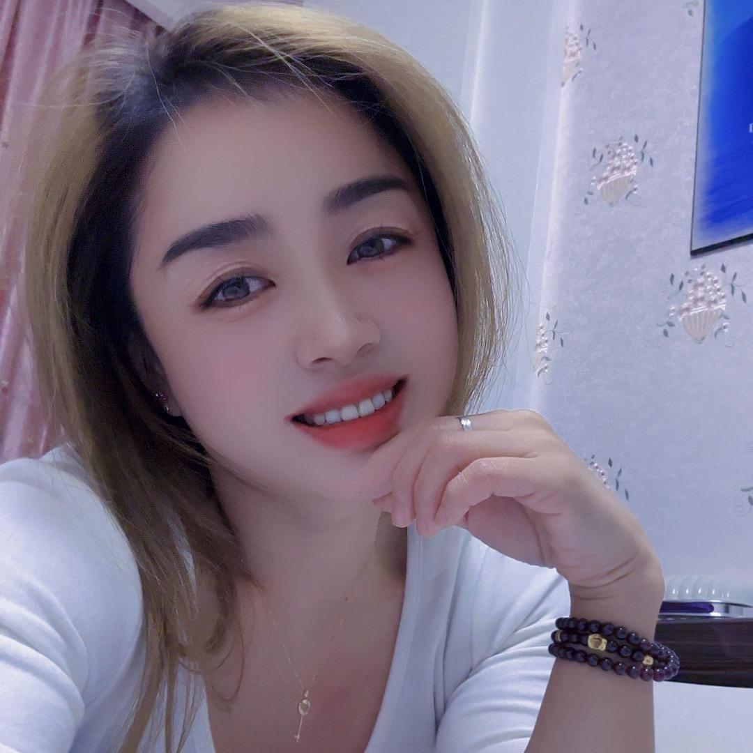 琼