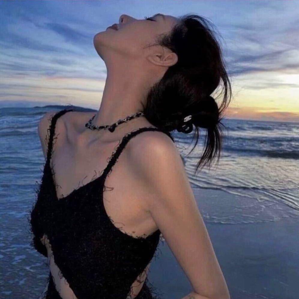 𝙂.