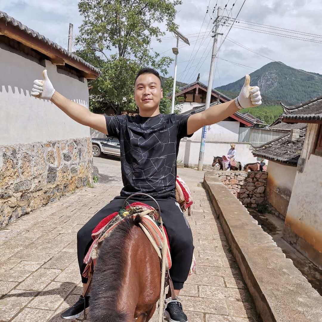 盈江优驰二手车