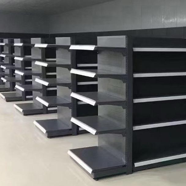 卖货架的小姐姐