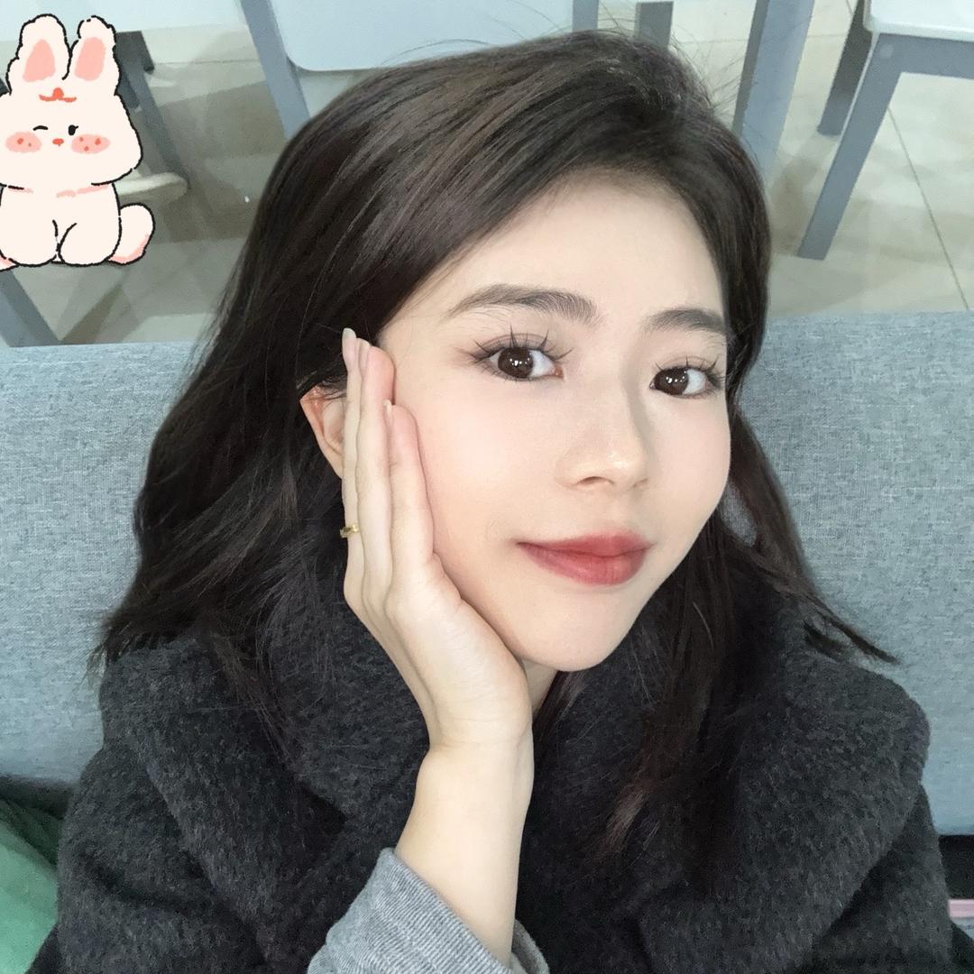 文沛二手车小小依