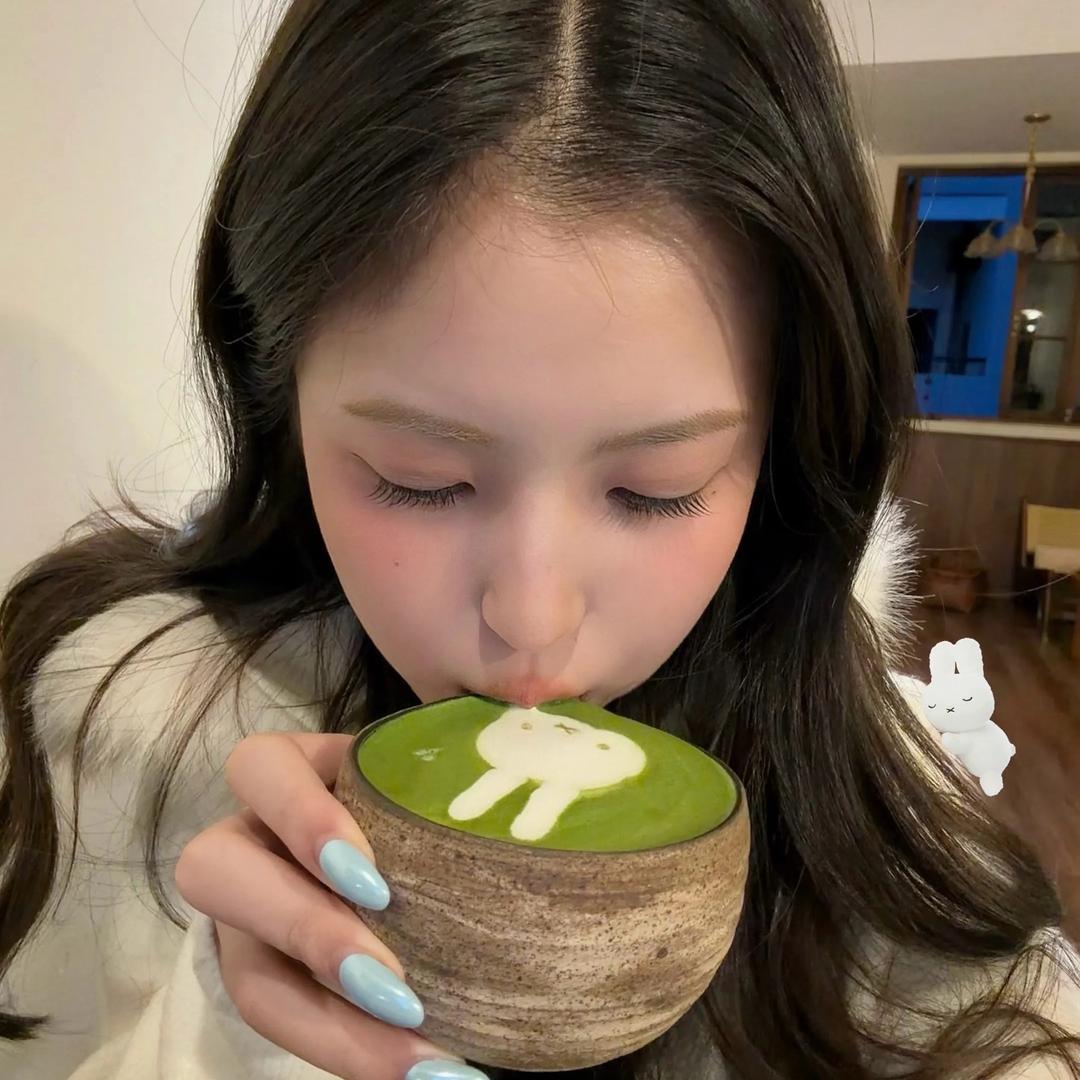 悲伤就大口吃饭