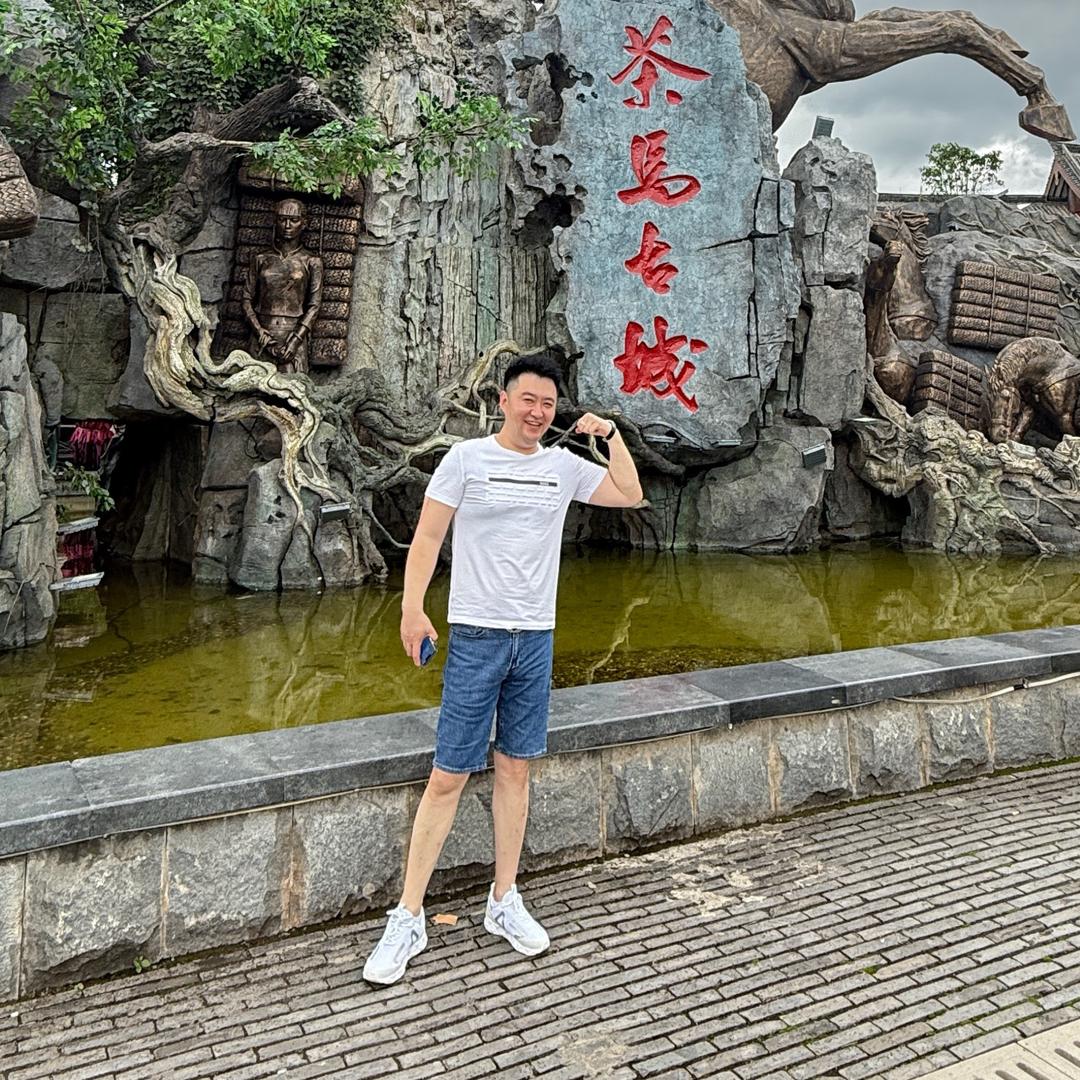 伊六嘿(上午10点50)直播