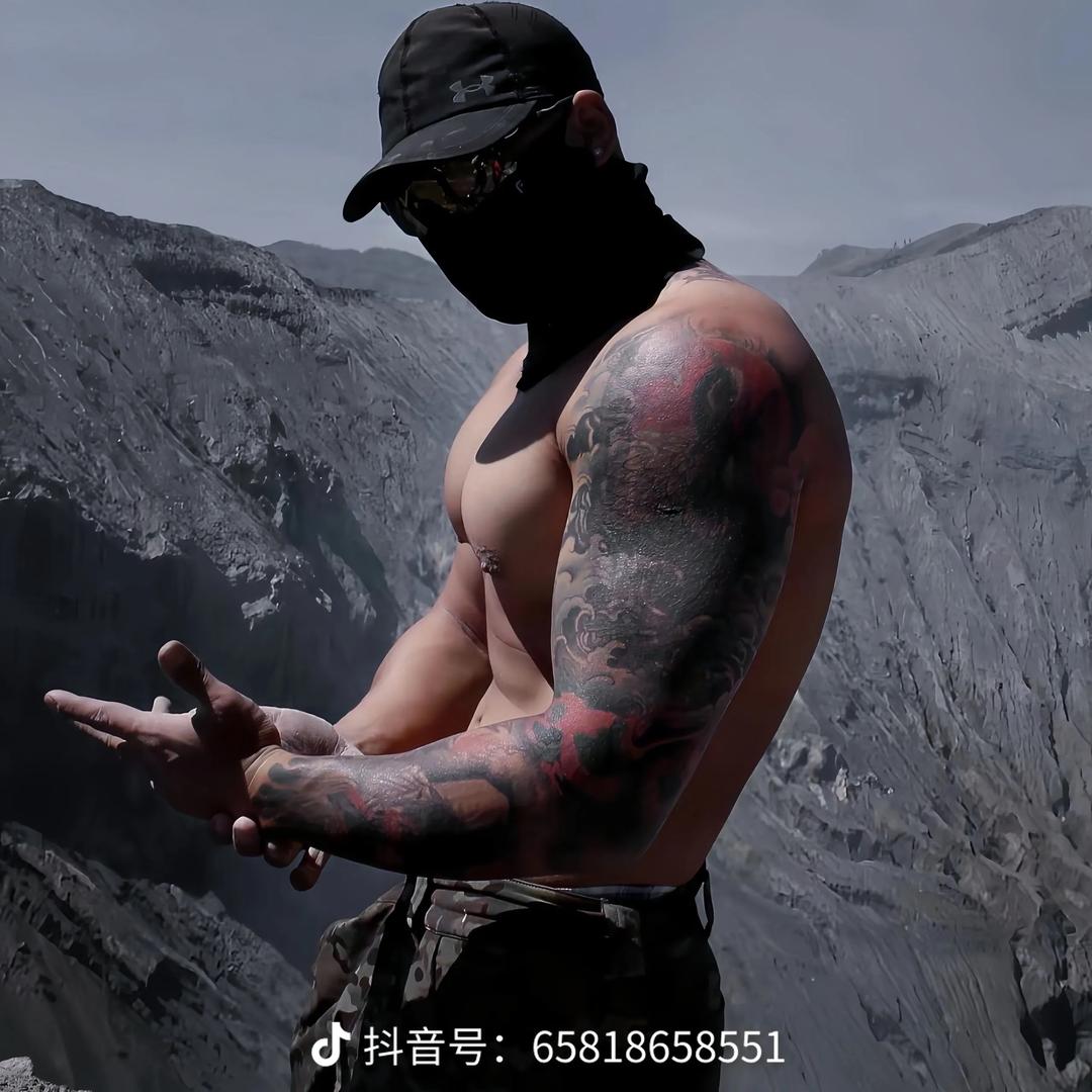 非雄，D j