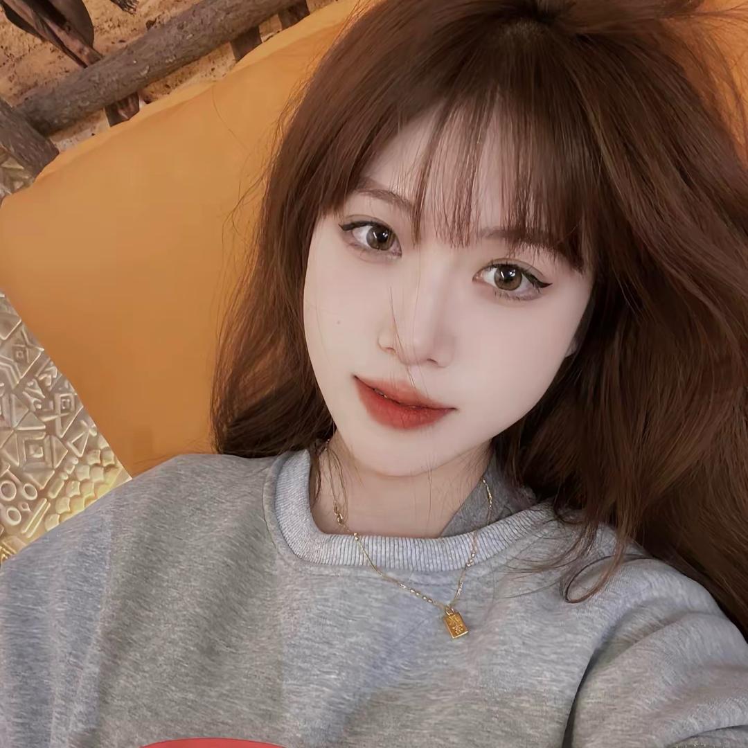 小莹冒泡了💭