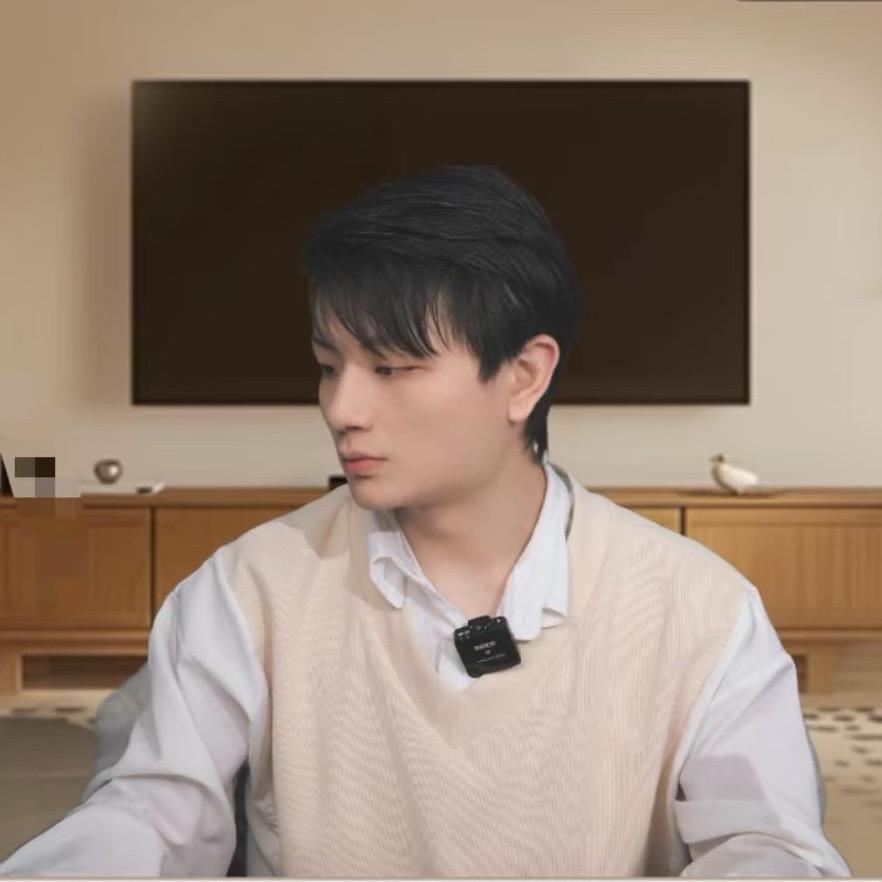 小朝小助理