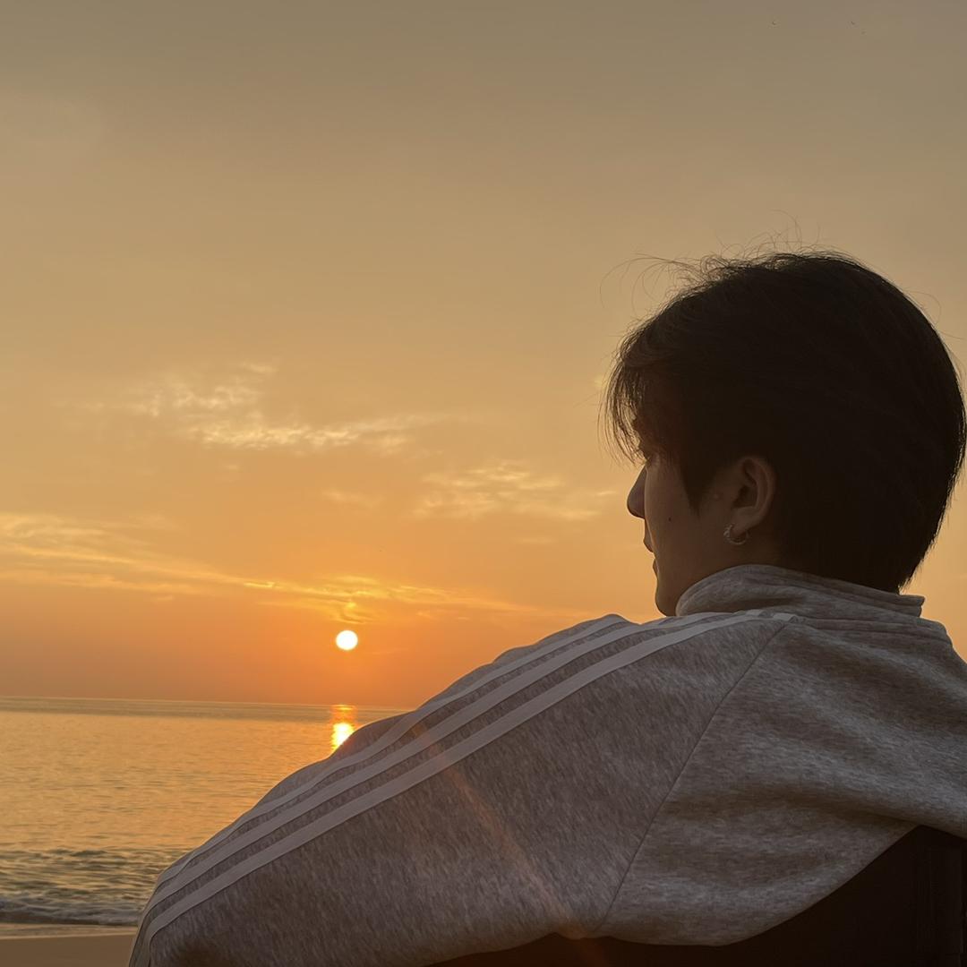 郑伊韩呐