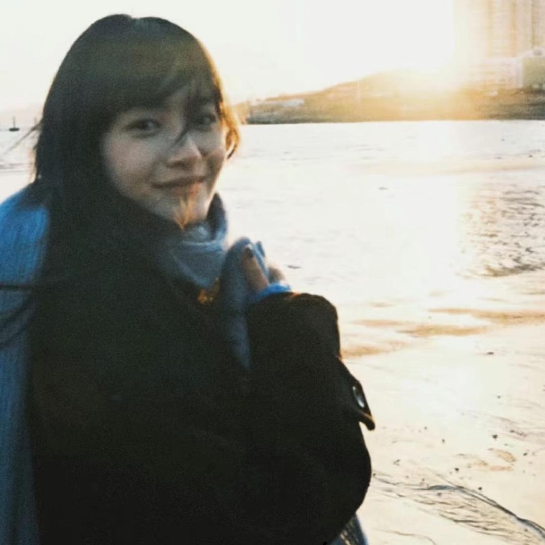 巷子里的猫ರ_ರ