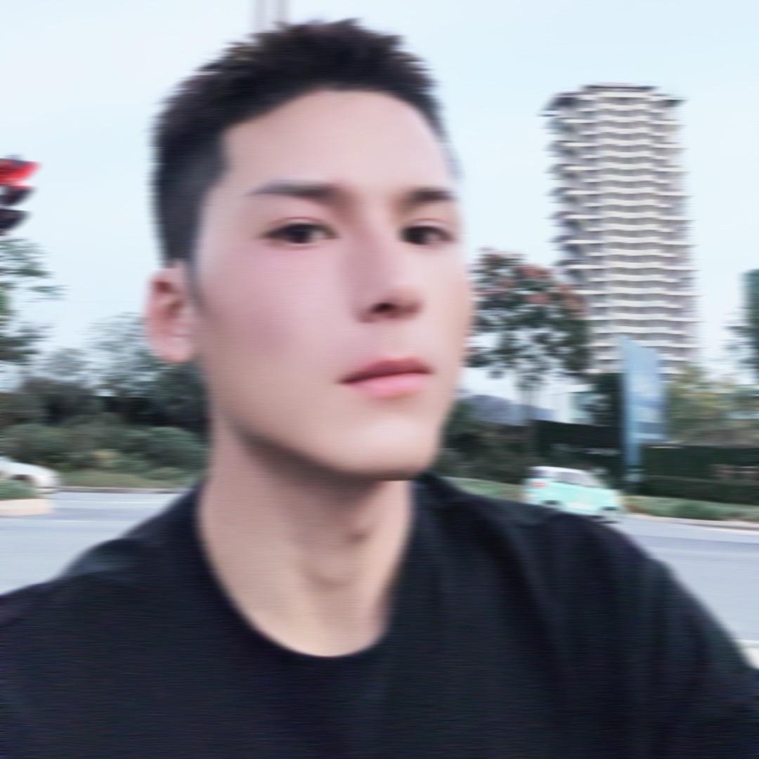 在凯里说房的小杨同学