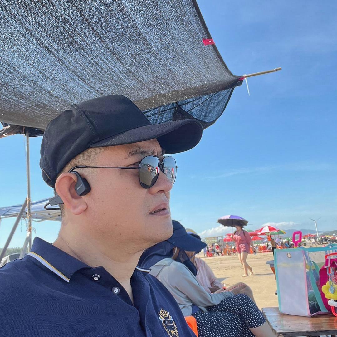 Lo, Man Kit  盧文傑🇭🇰