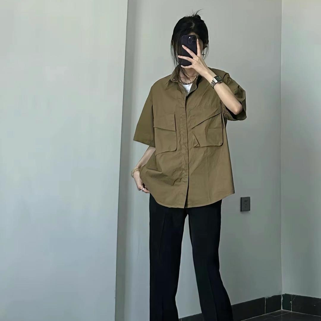 粉色的猴子