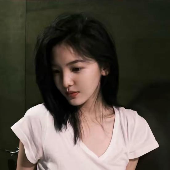 小 王