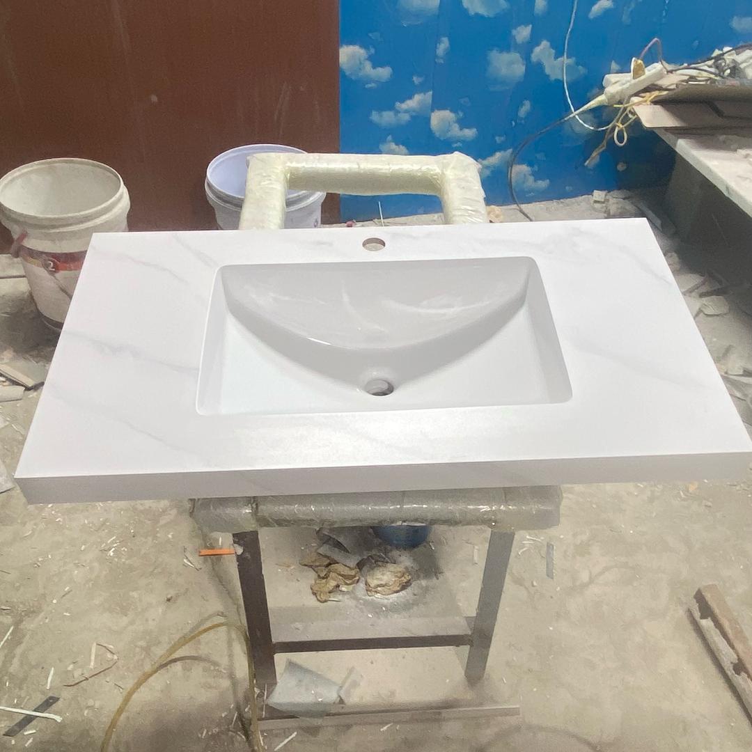 鸿壹石材陶瓷加工厂