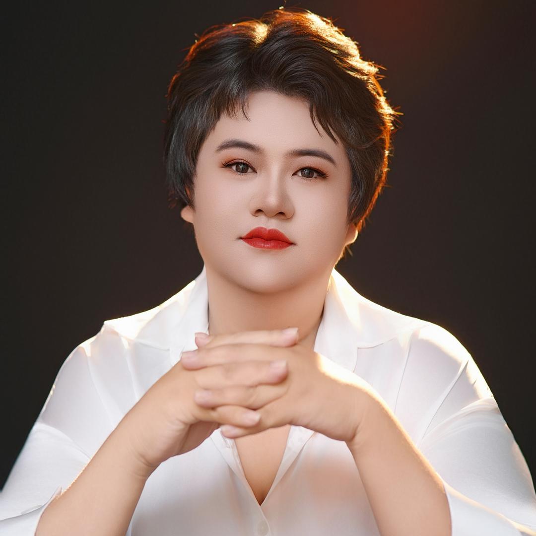 一个靠谱的女校长