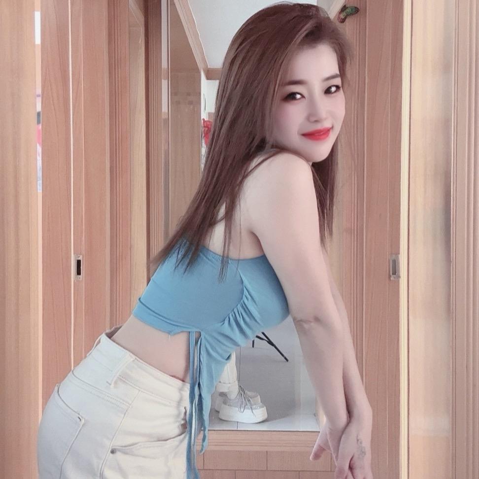 英子